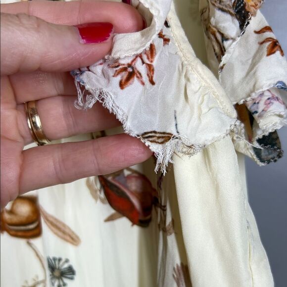Caballero Charming Floral Cream Dress - Picture 7 of 8